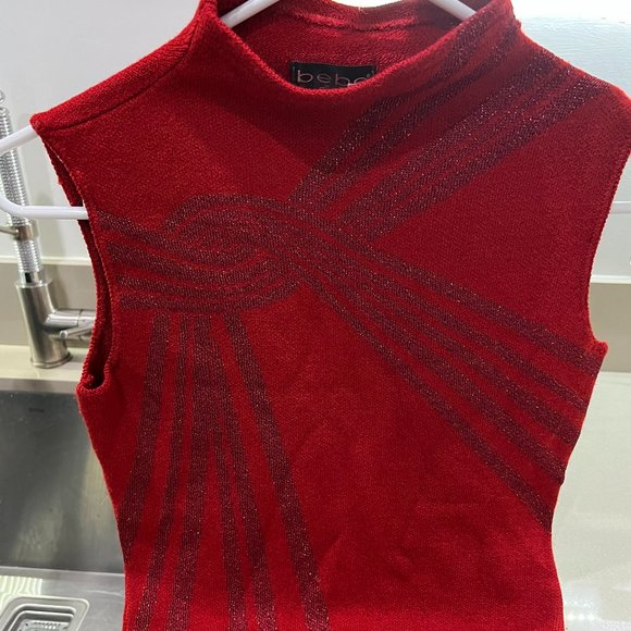 Pull Sans Manches BEBE à Col Enroulé – Matière Fuzzy – Taille L – Neuf Avec étiquettes